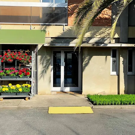 La Porte De L'echappee Verte - Salon Exterieur & Parking Prive * Albi