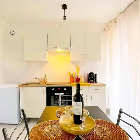 Appartement La Porte De L'echappee Verte - Salon Exterieur & Parking Prive